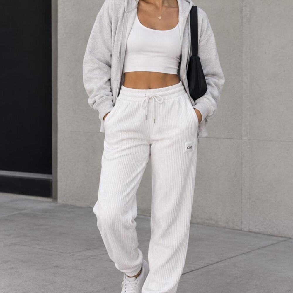 Alo yoga white ribbed knit